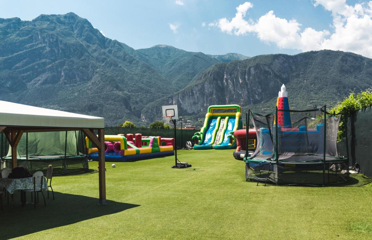 Appartamento Campagnola Mansardato Con Soppalco Riva del Garda Eksteriør bilde